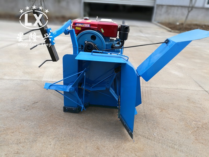 自走式柴油拌料機 自走式柴油拌料機